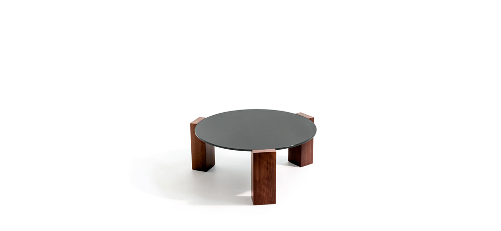 Gogan low table