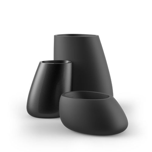 Stone planter 60x46x70h Basic