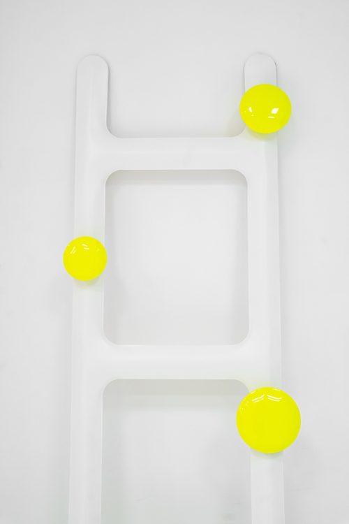 Drab Hanger