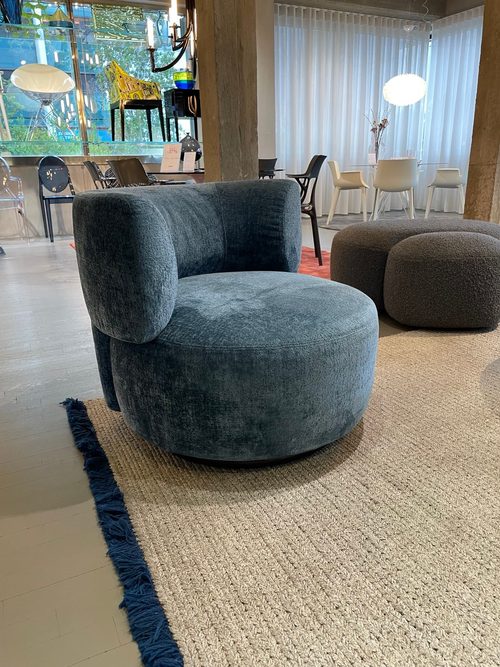 K-Waiting Armchair Chenille Blue Offer