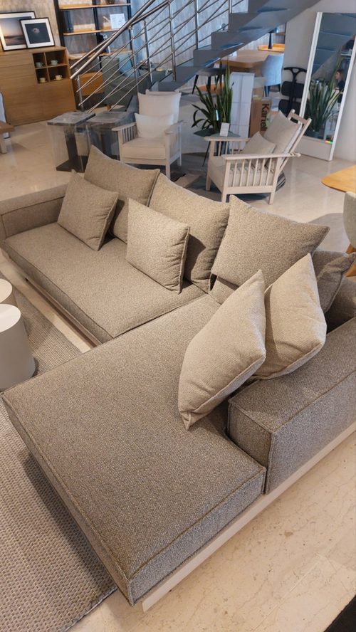 Penelope 295x165 Offer