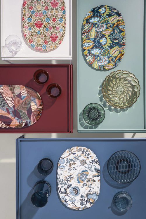 Trays 240 cm x 40 cm